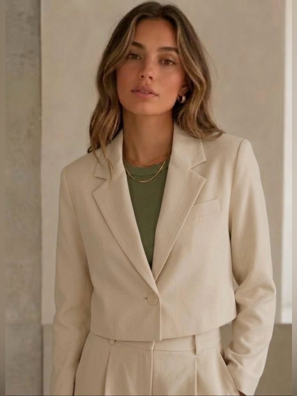 Avec Les Filles Cropped Blazer Cream Beige Neutral Tailored Size M